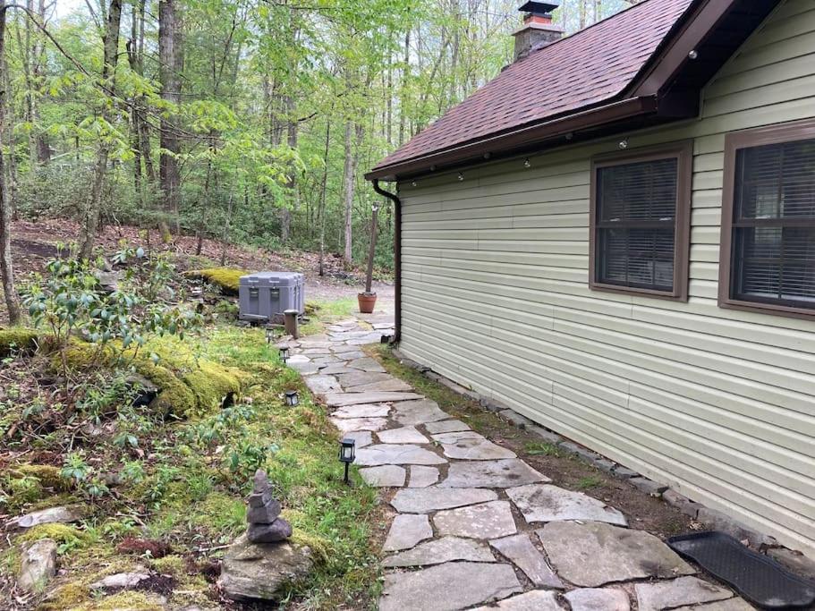 Peaceful Seasonal Wooded Cottage Close To Everything Tafton Экстерьер фото